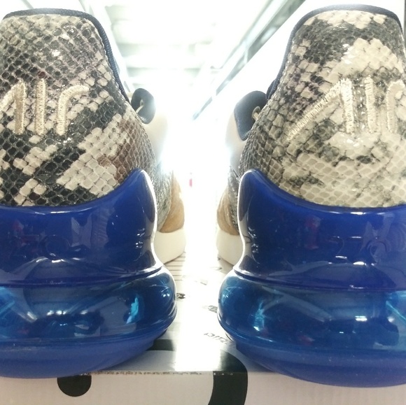Nike Air Max 270. New. Men's Sizes: - Picture 4 of 8